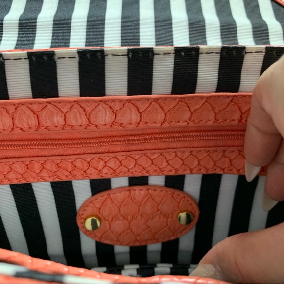 Gianni Bini Faux Gator Clutch - Picture 8 of 8